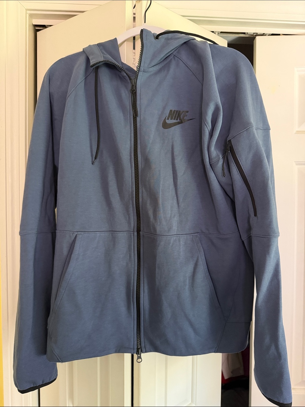 Nike Men's Slate Blue Full-Zip Hooded Performance Jacket